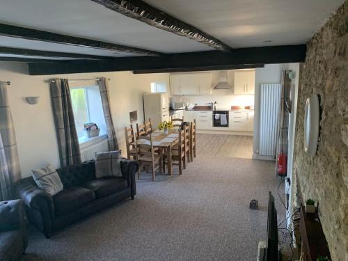 Shoscombe House | Tuckers Grave Inn Nr Bath Longleat Cheddar Bristol