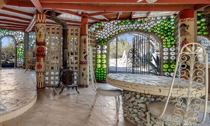 Tucson House | Tucson Bottle House - An Artsy and Unique 3 Bdrm house - New Listing Discounts