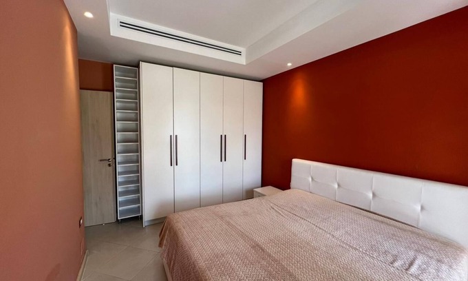 Ishem Apartment | Tulip by Sea Lura 1