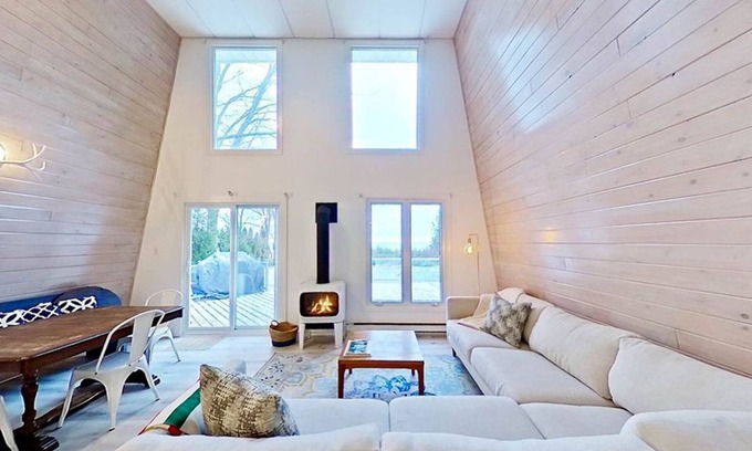 Bluewater Cottage | Turkey Perch - *Hot Tub* Private Lake Access
