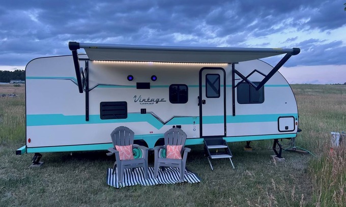 Peyton House | Turquoise Tilly - It's a VIBE!