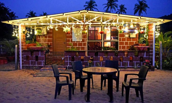 Vengurla House | Turtle Beach House