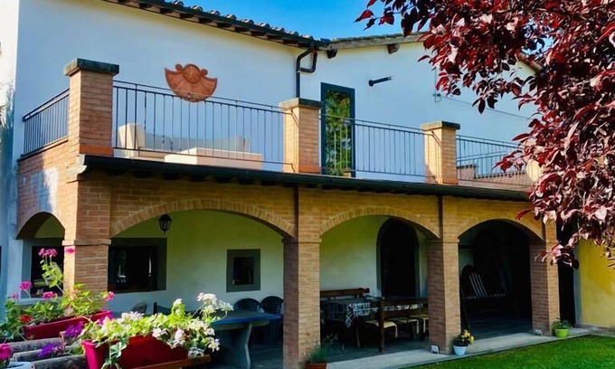 Figline e Incisa Valdarno Villa | Tuscany Garden Villa