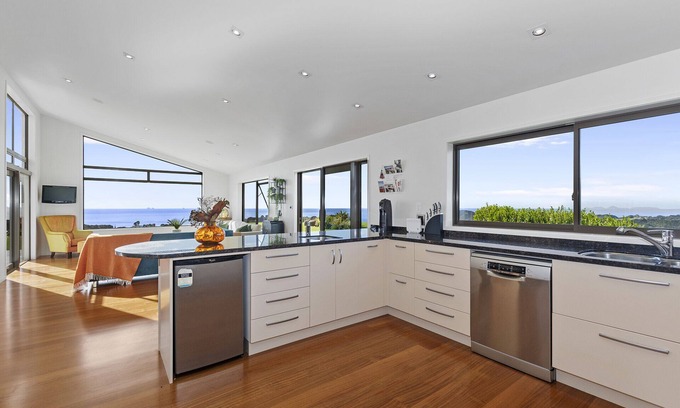 Tutukaka House | Tutukaka Vista - Tutukaka Holiday Home