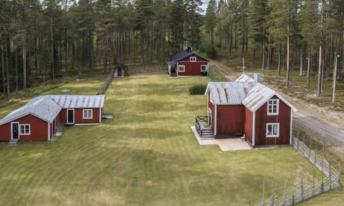 Bastutrask Cottage | Två hus på ett vackert läge