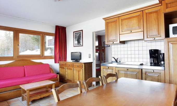Les Carroz-d'Araches Apartment | Tv, 48m², Les Carroz