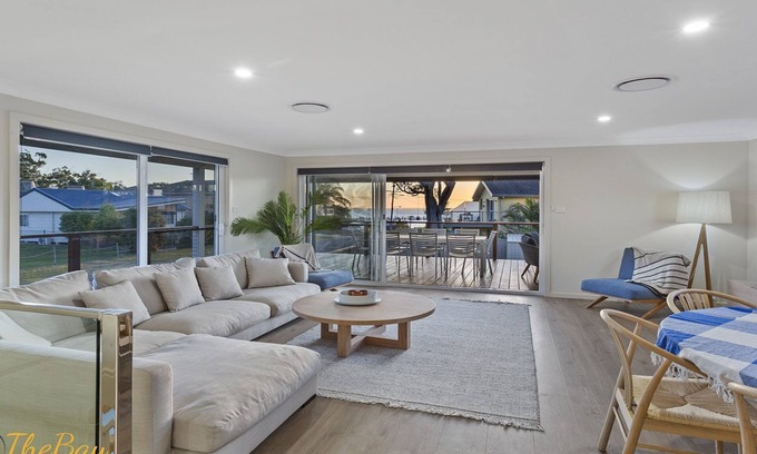 Soldiers Point House | Twilight on Sunset Beach - Soldiers Point - Amazing sunset views