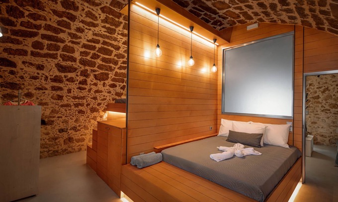 Gerani House | Twin's House - Gerani Center