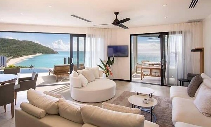 Fryes Beach Villa | Two bedroom apartment overlooking Darkwood beach