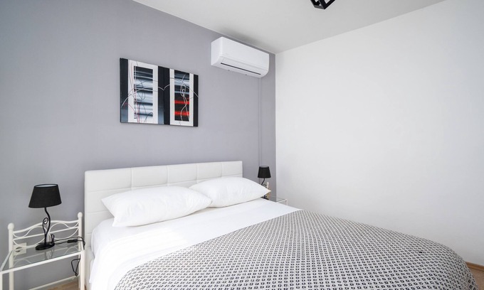 Bibinje Apartment | Two bedroom apartment near beach Bibinje, Zadar (A-22075-a)