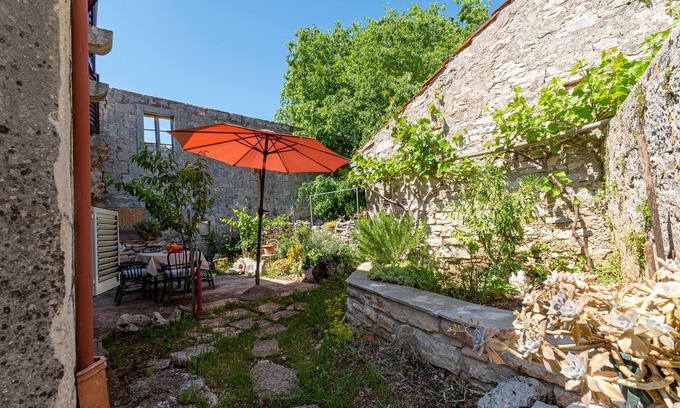 Zrnovo Apartment | Two bedroom apartment with terrace Žrnovo, Korčula (A-9239-a)