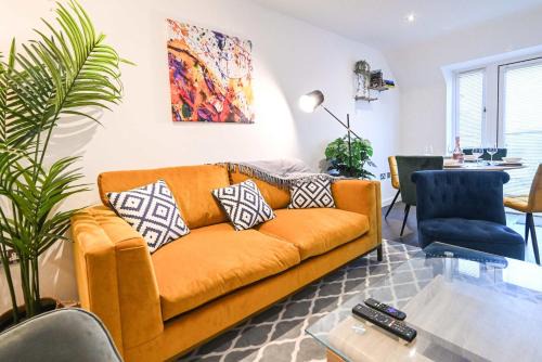 Cranfield Apartment | Two Bedroom Flat By Littlepiggyrentals Short Lets & Serviced Accommodation Cranfield With Balcony & Fast Wi-Fi