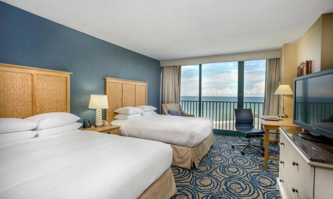 Brush - Stewarts Hotel | Two Family-friendly Units, Outdoor Pool, Near Daytona Beach