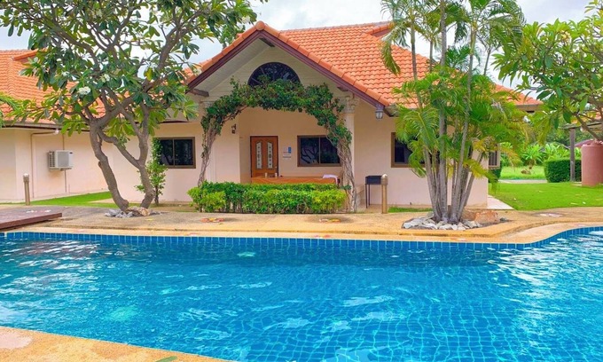Si Racha Resort | Two Fifty Nine Resort 259 รีสอร์ต