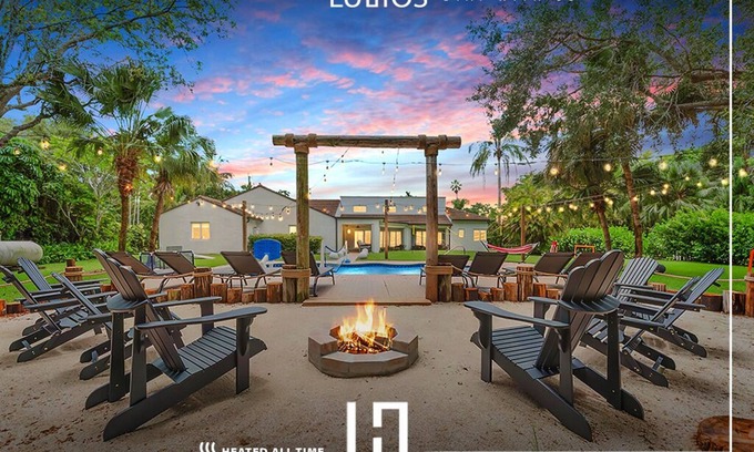 Ludlam House | Two homes: 13BR Heated Pool, Golf & Sport Park L53