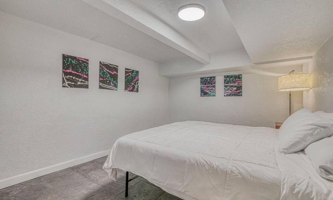El Paso Apartment | Two King beds Basement under office