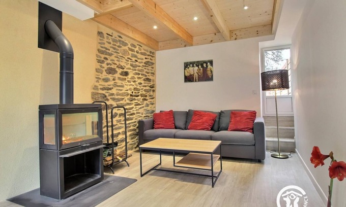 Guegon House | Ty an forn a Bara - GUEGON