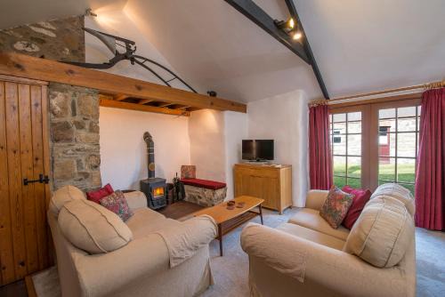 Trefasser House | Ty Uchaf Cottage