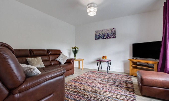 Llanfynydd House | Tyisaf - Three Bedroom House, Sleeps 5