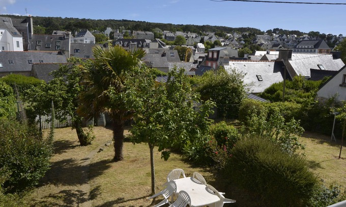 Morgat House | Typical Morgat house 150m from the beach with private garden