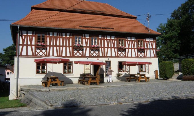 Kostelni Briza Hotel | U Bílého koníka
