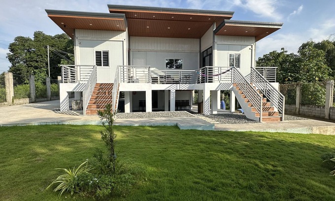 Manaoag Villa | U Cube Staycation