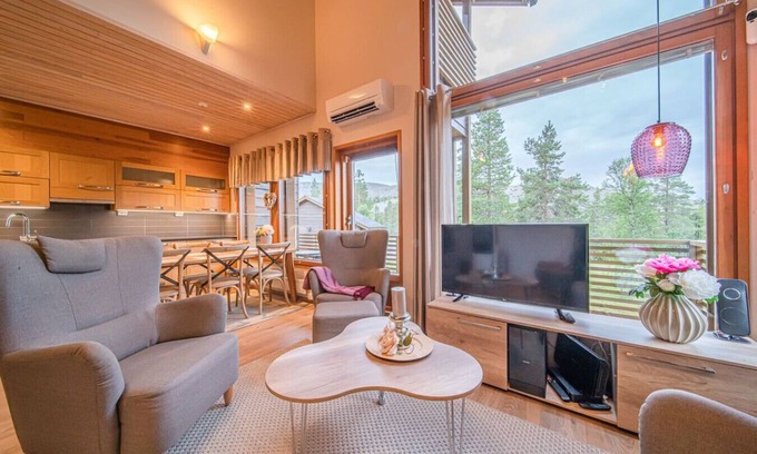 Sirkka Villa | Ulkuvilla by Aavalevi Holidays