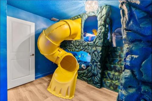 Davenport Villa | Under the Sea Villa by Disney w Pool Game Room