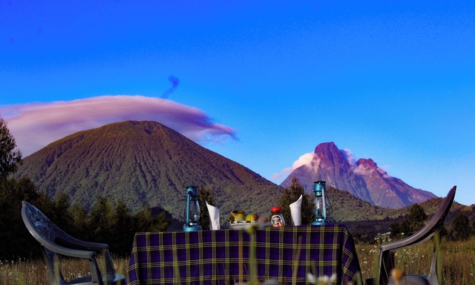 Kinigi Cabin | Under Volcanoes View Guest House
