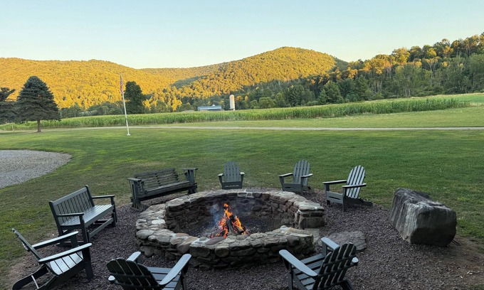Gaines Cabin | UNFORGETTABLE TIMES.500+ ACRES, 3/4 MILE ON PINE CREEK!