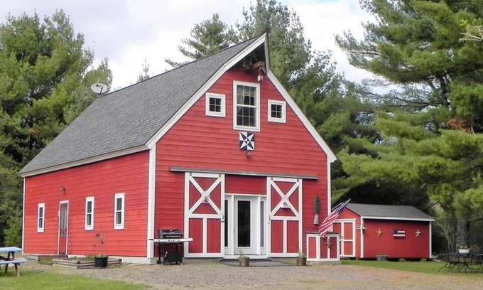 Webster Other | Unique Barndominium on Private 3 Acres Overlooking Pond