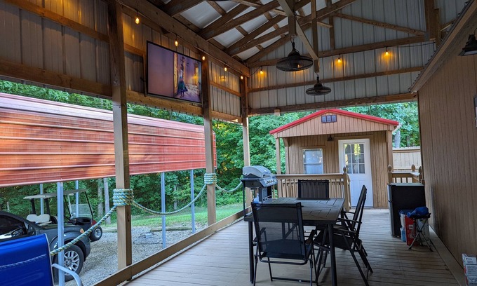 Gilbertsville Cabin | Unique, Cabin Style Cottage, Nestled in the Woods by Kentucky Lake.