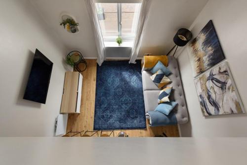 Banbury Apartment | Unique Maisonette at Town Center
