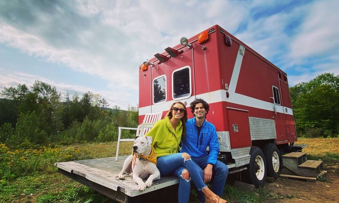Chatham Apartment | Unique Off-grid stay in the heart of the White Mountain National Forest