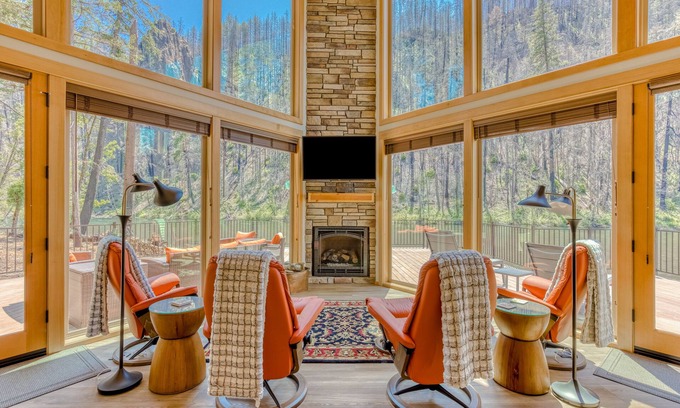 Vida House | Unique riverfront home + cabin with amazing views, deck, & W/D - dog-friendly