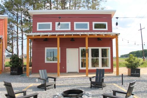 Fairbanks House | Unit 10 Willow Creek Cabins