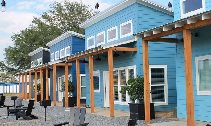 Sterlington Cabin | Unit 5 Willow Creek Cabins