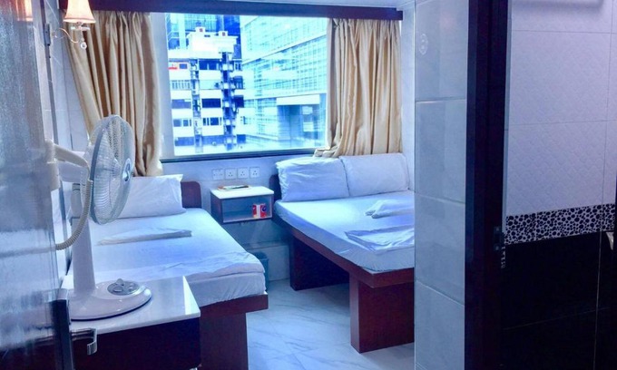 Tsim Sha Tsui House | United Co-Operate Guest House (7/F)