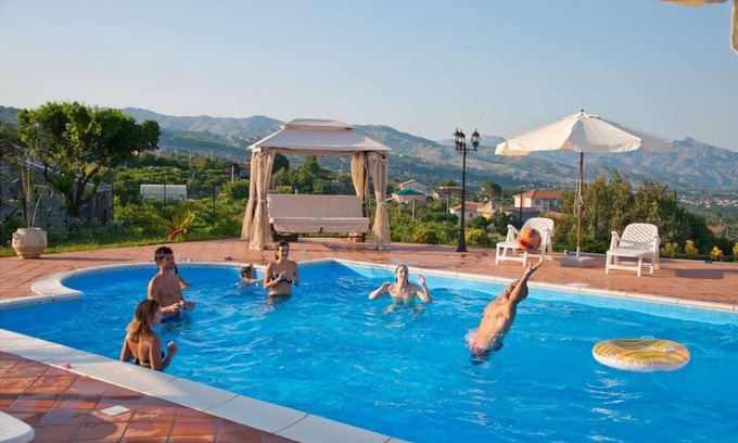 Mascali Villa | Up to 16 guests - swimming pool-garden - BBQ -wi-fi - 3km sea by "SunTripSicily"