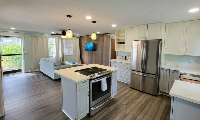 Wahiawa Cottage | Upcountry Surf Shack