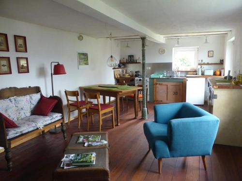 Katzenelnbogen House | Upcycling Ferienhaus