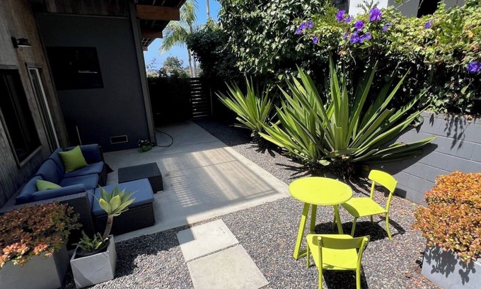 Ocean Park House | Updated 1 Bed/1 Bath + with Private Yard