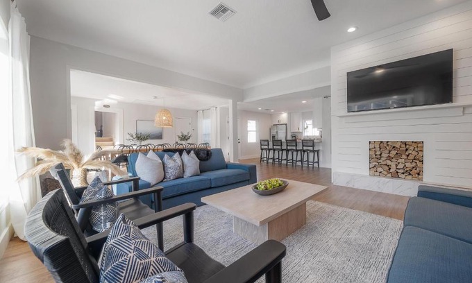 Harbor Bluffs House | Updated Luxury Home in Premium Location