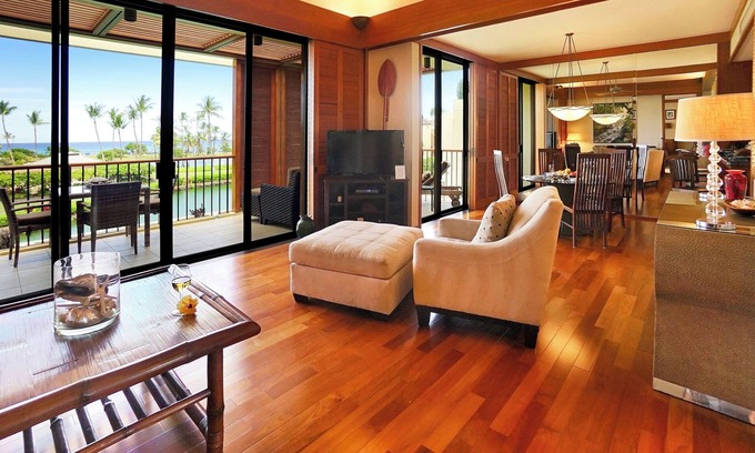 Kamuela Condo | Upgraded Oceanfront Terrace Condo - Private Beach Access!