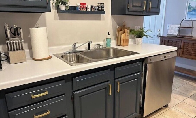 Bourbonnais Apartment | Upside Inn