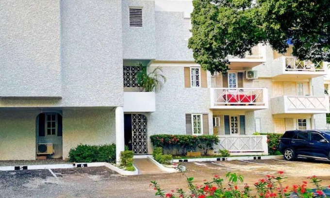 Saint Andrew Apartment | Uptown Kingston, 2BR, Gated, A/C, Wi-Fi, Spacious