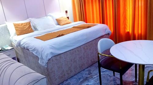 Otefe Hotel | Uptown Life Hotel and Suites