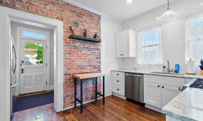 Franklin Park House | Urban Elegance Getaway
