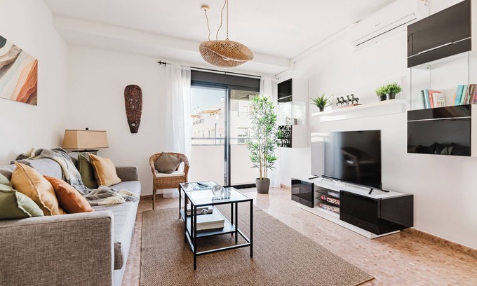 Port de Sagunt Apartment | Urban Oasis near the beach
