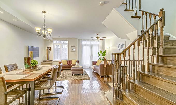 O'Connor - Parkview Apartment | Urban Retreat A Modern 5BR Townhouse